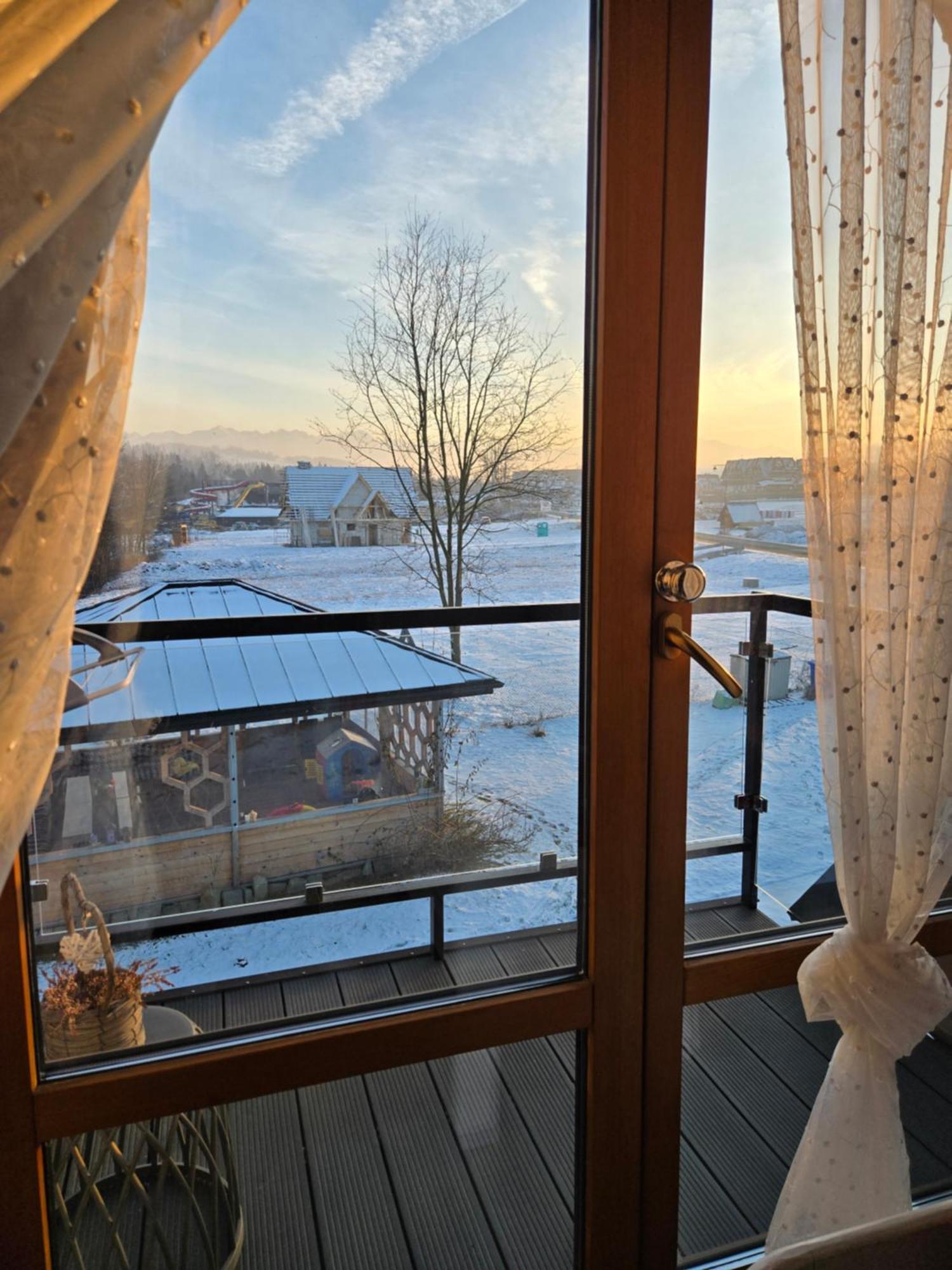 Krysztalowy Dworek Guest house