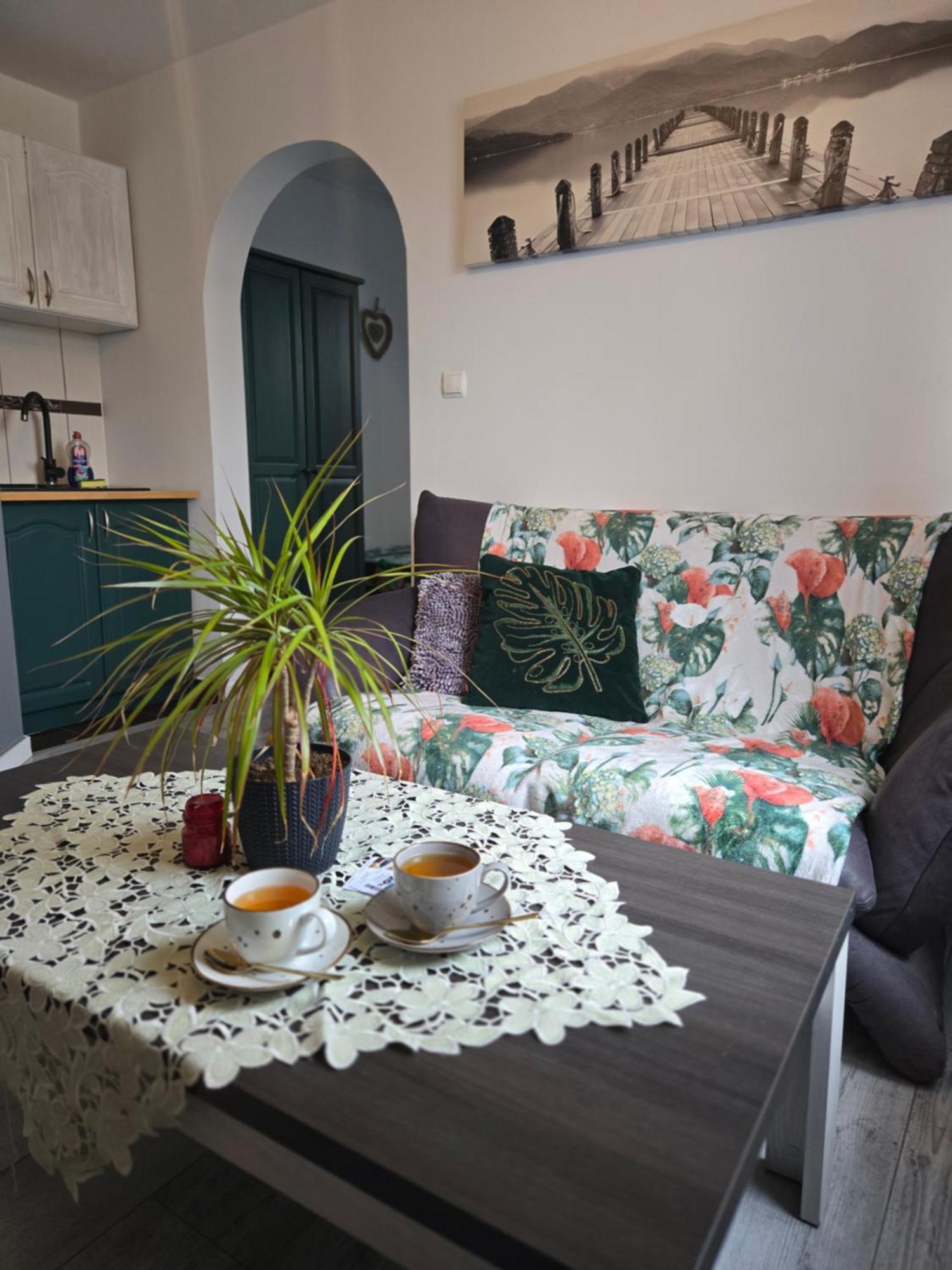 Krysztalowy Dworek Guest house *